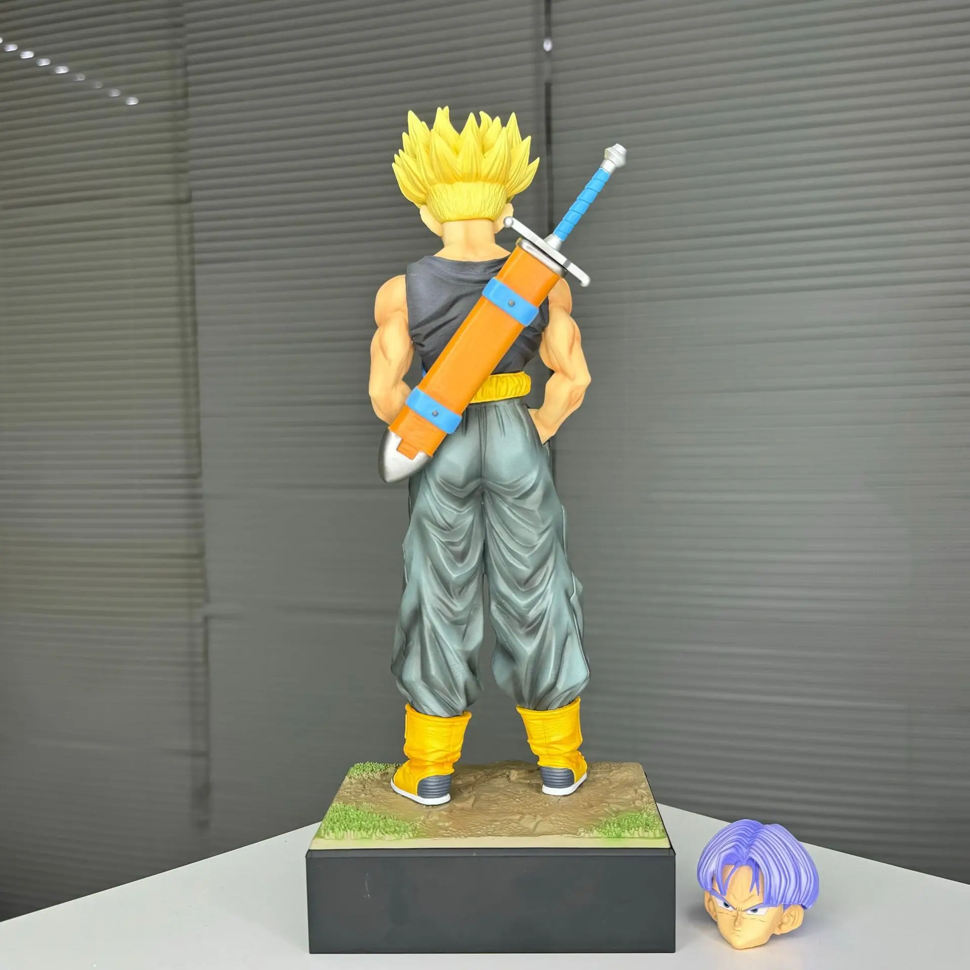 New Anime Dragon Ball Z Trunks Figure Super Saiyan Future Trunks Figurine Action Figures 30cm Pvc Statue Collectible Model Toys