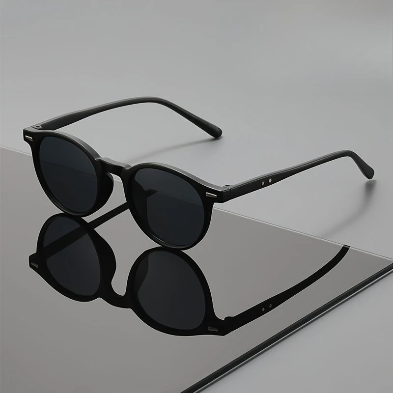 Fashionable and Simple Round Frame Neutral Sunglasses with UV Protection, Suitable for Daily Commuting Wear