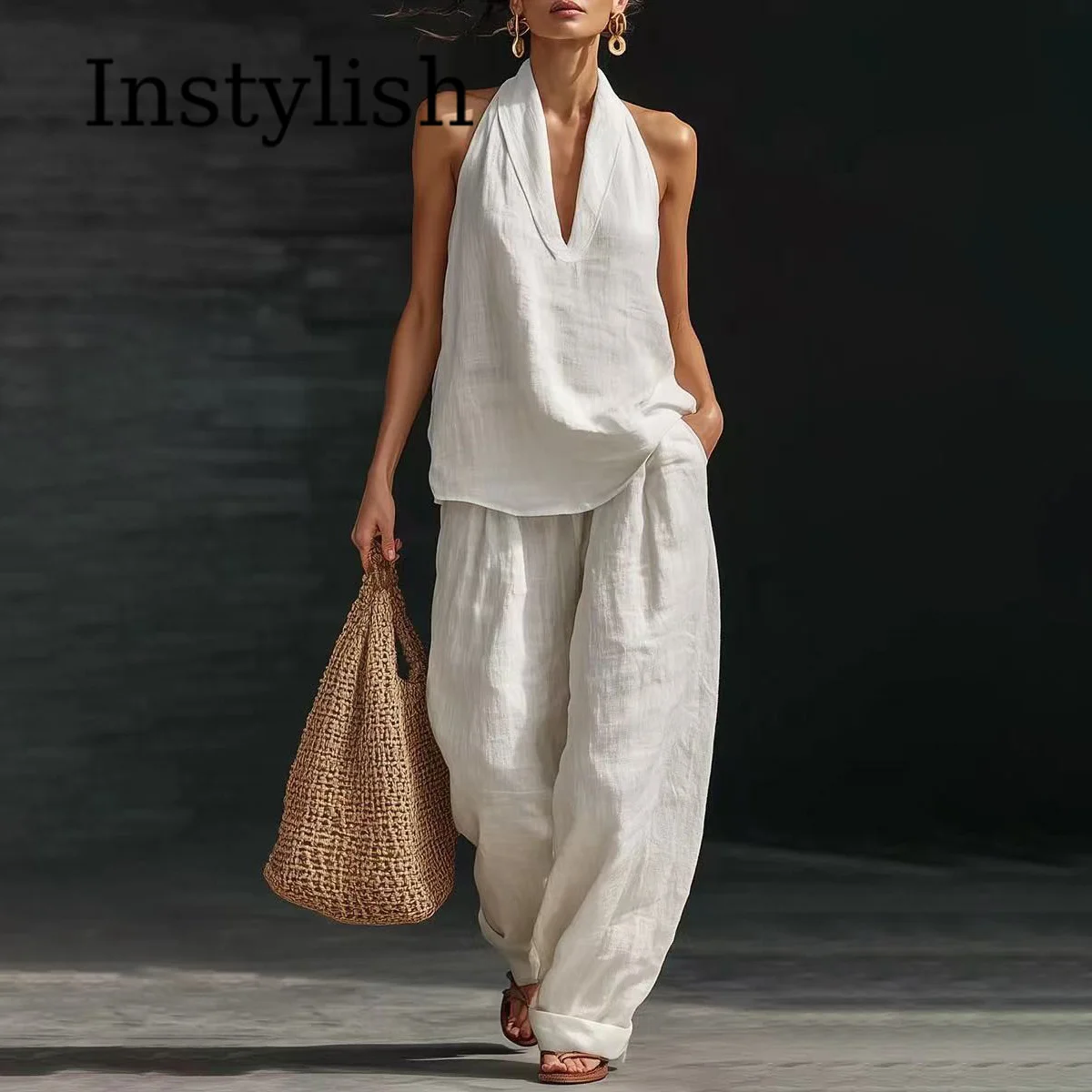 Sommerliches Damen-Freizeit-Set aus Leinen: 2-teiliges Halter-Neck V-Ausschnitt Top und Weite-Bein-Hose für Strand und Urlaub