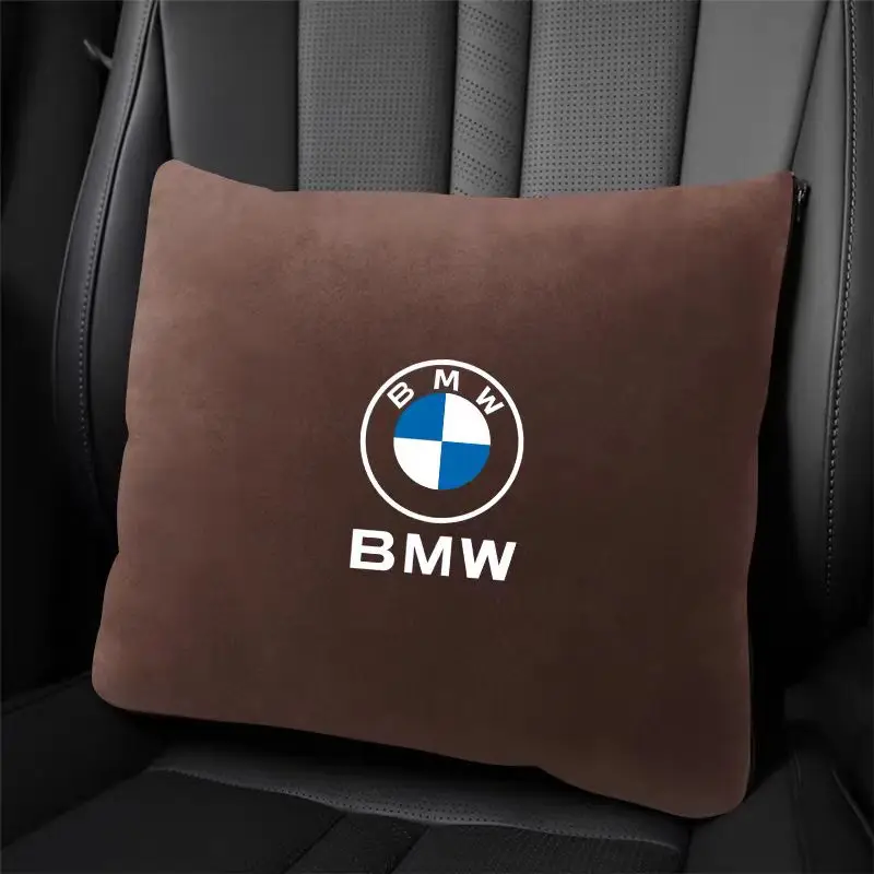 Cuscino esclusivo BMW, coperta, auto due In una coperta esclusiva, condizionatore d'aria pieghevole di fascia alta all'interno dell'auto