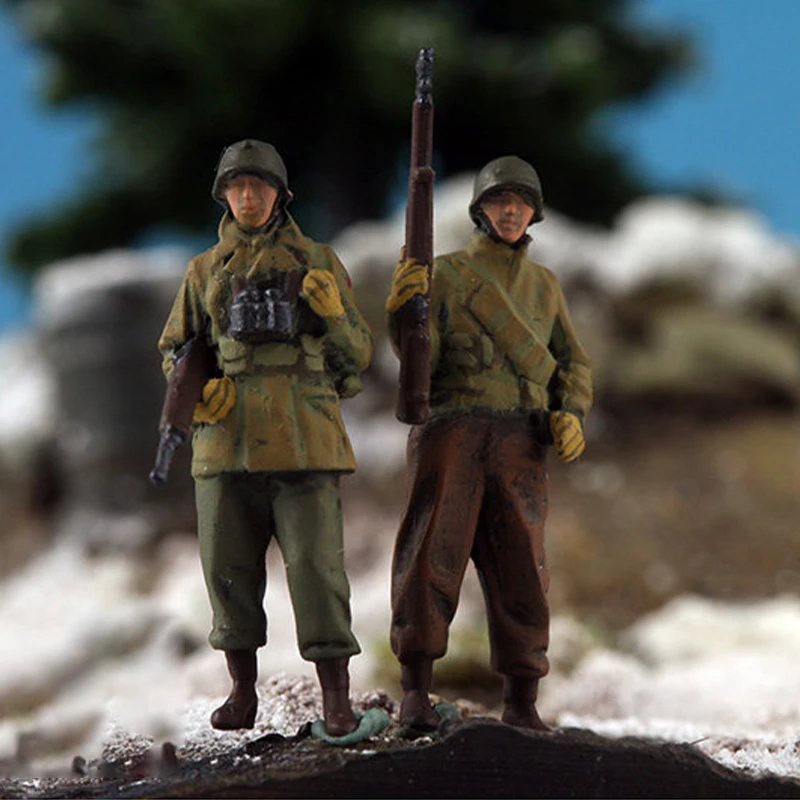 

Масштабные модели из смолы 1:72: солдаты армии США в зимней форме, 2 штуки, подходят для сцен с танками, коллекционные декоративные подарки, для демонстрации.