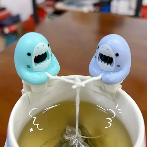 Shark Shaped Herbal Tea Bag Coffee Filter Creative Diffuser Strainer Tea Accessories Kitchen Funny Reusable Silicone Tea Infuser