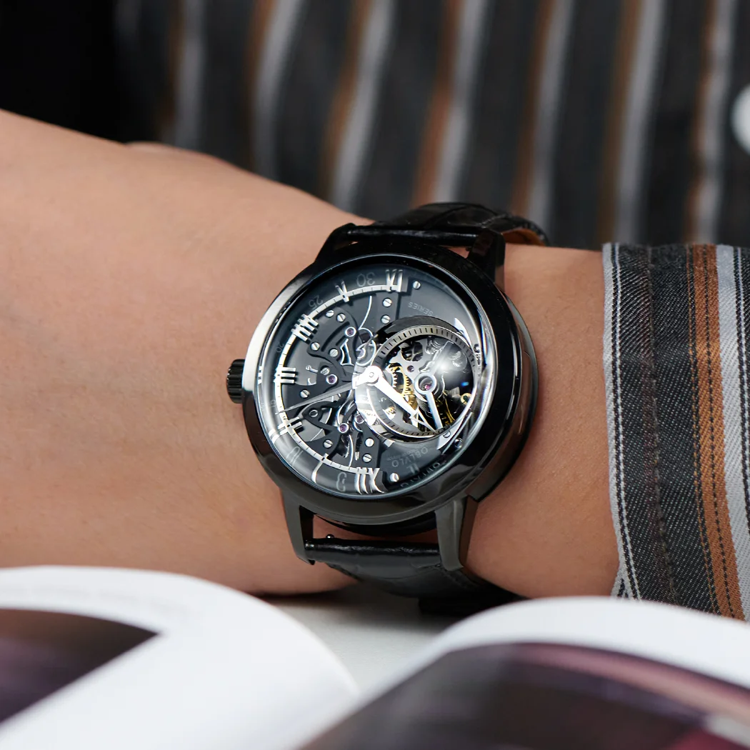 مستطيل الرجعية الرجال عادية الهيكل العظمي ساعة أوتوماتيكية الميكانيكية جلد العجل حزام المعدنية كريستال زجاج مقاوم للماء مرآة ساعة حمراء VM