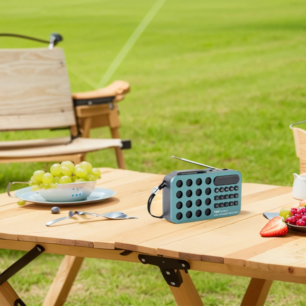 

Wireless Speakers BT Support USB TF Card Play FM Radio Receiver Solar Charging/Rechargeable Battery Operated Handheld FM Radio