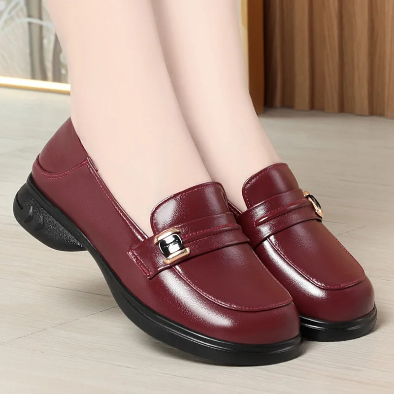 

Quality All Match Comfortable Breathable Genuine Leather Loafers Women Shoes 2025 Fall Square Heels Shoes for Office Mom Work