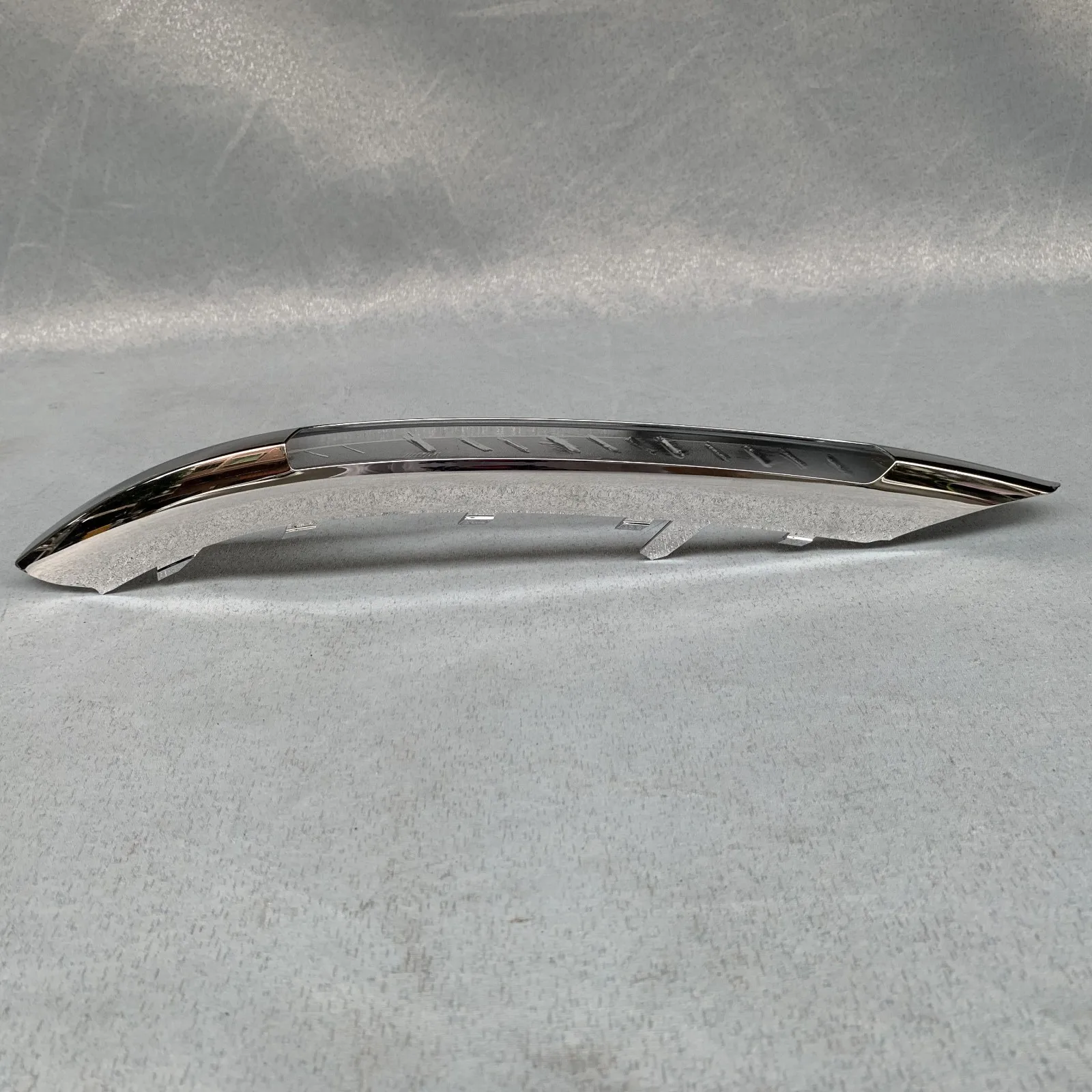 

FOR MERCEDES-BENZ B W246, W242 A2468850574 Front Headlight Trim 1.80 2468850574