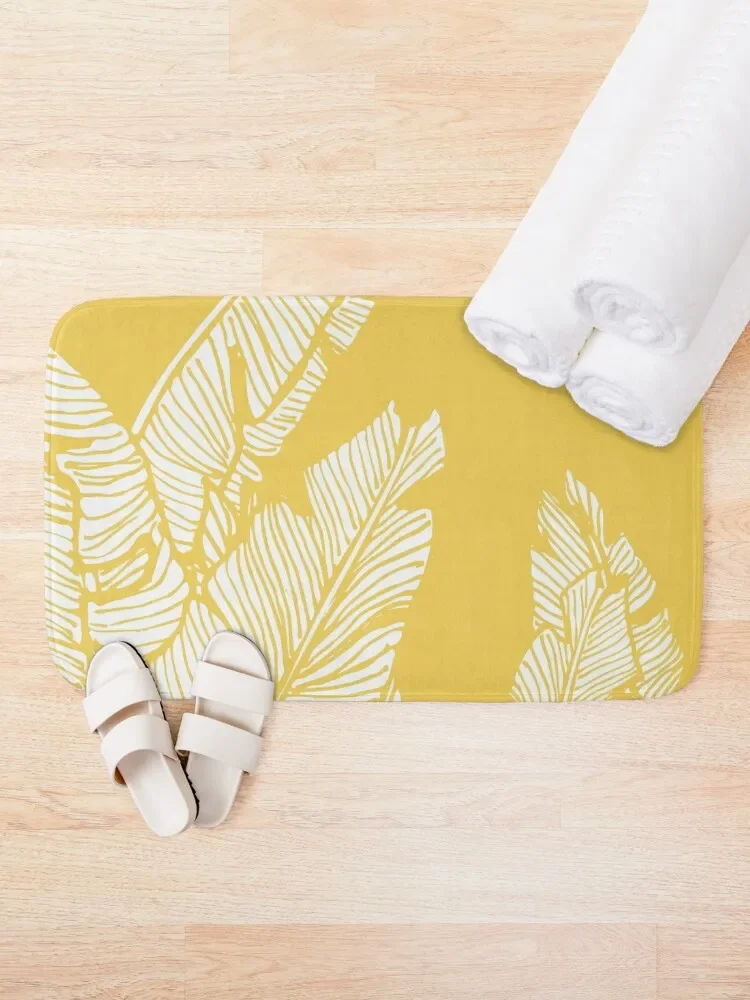 Banana Leaves on Yellow Bath Mat Waterproof Bathroom Rugs Bathroom Utensils Set For Bathroom Home Decor Mat