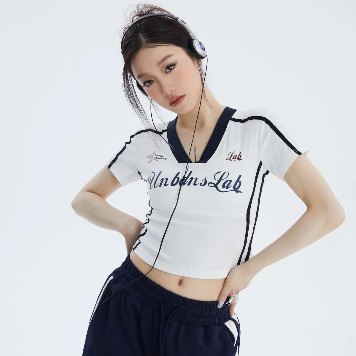 Women T-Shirt Y2k V-neck Crop Tops Tees 2024 Summer Striped Letter Print Streetwear Egirl Y2k Tees Cropped Top Grunge Clothes