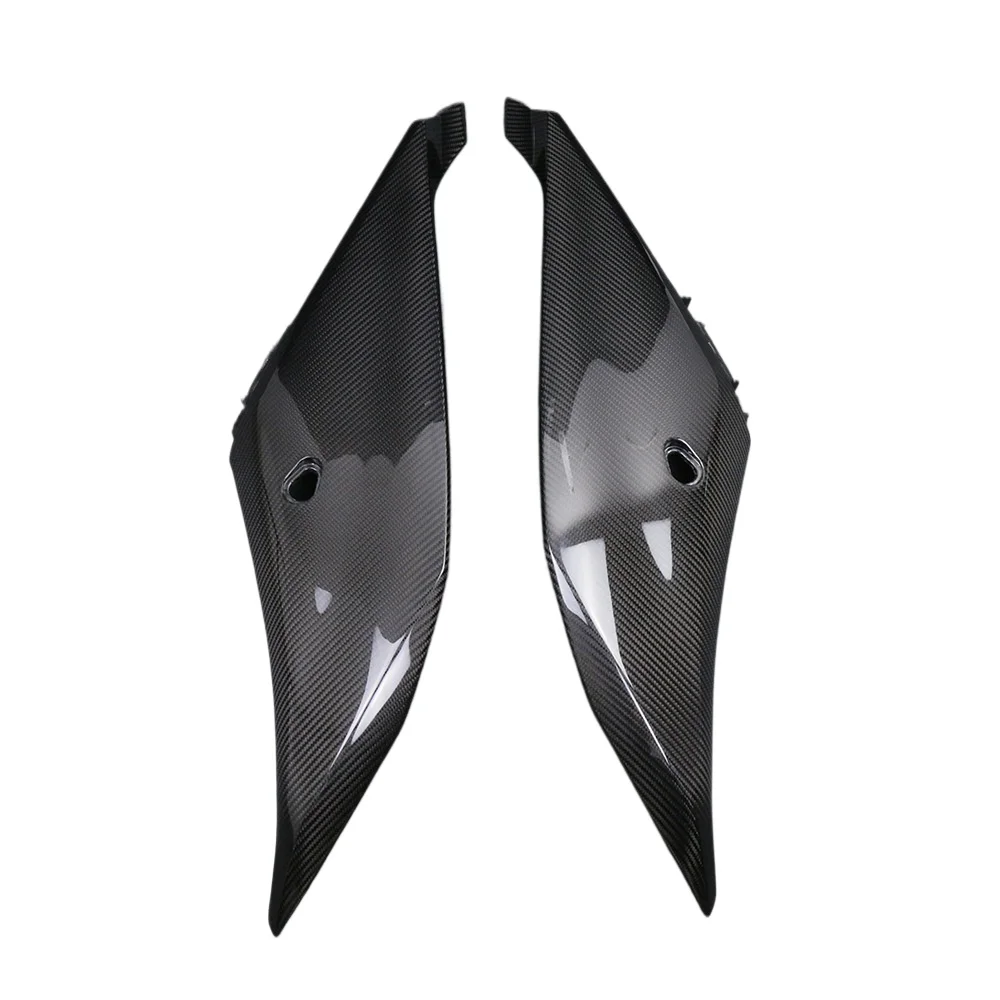 

Suitable for the new YAMAHA Yamaha R3 front large side panel, carbon fiber shell motorcycle accessories, fairing