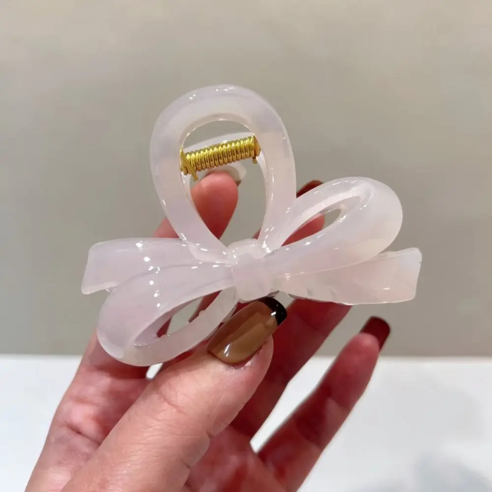 Modern Large Hair Claw Clip Durable Resin Shark Clip Women Fashion Hair Accessories Simple Casual Styling Tool