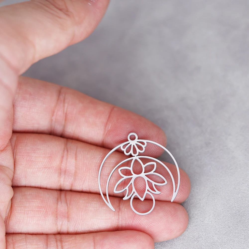 3pcs/Lot Stainless Steel Crescent Moon Lotus Pendant Accessories For Fashion Jewelry Making DIY Handmade Craft
