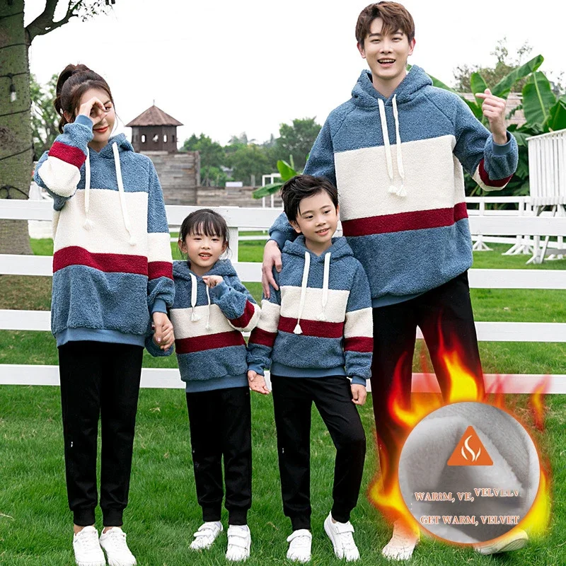 

Family Matching Sweatshirt Autumn & Winter Mother Daughter Father Son Plus Velvet Hoodies Travel Adults Kids Tops Warm Clothes