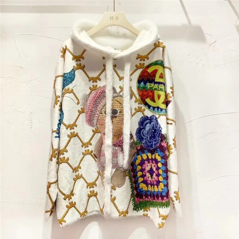 

Модный свитер с принтом медведя из мультфильма, женская осенне-зимняя одежда, пуловер с бриллиантами, свободный топ с круглым вырезом Свитер Длинный Женский