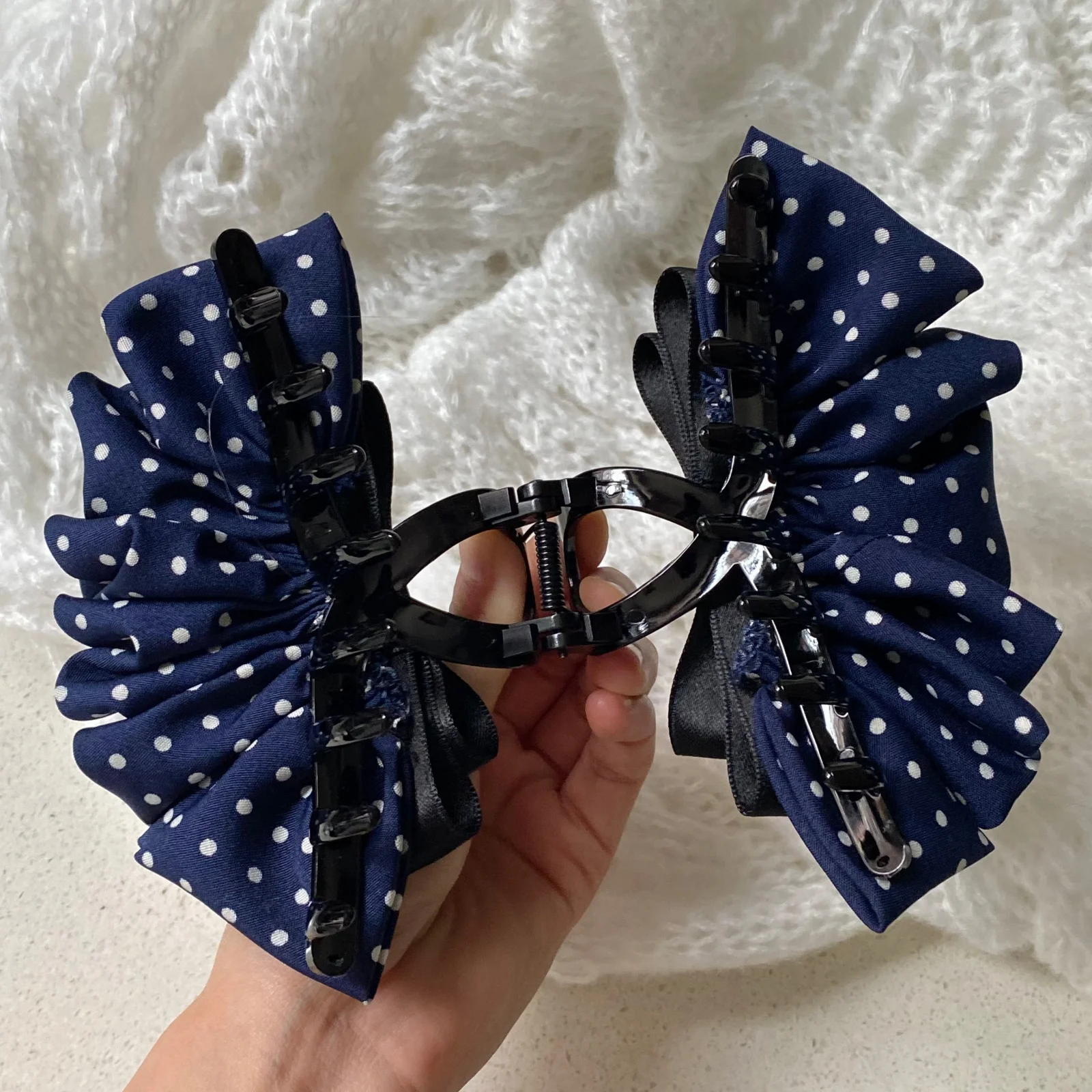 1 шт., темно-синяя заколка в горошек с рюшами по подолу и бантом в стиле принцессы — элегантная, премиум-класса и объемная заколка для волос для повышения короны V