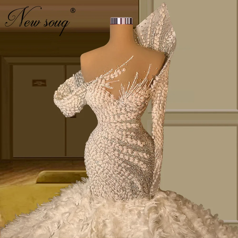 Luxurious Heavy Feathers Wedding Bride Dresses One Shoulder Formal Bridal Gowns Dubai Couture Mermaid Beading Wedding Dress 2022