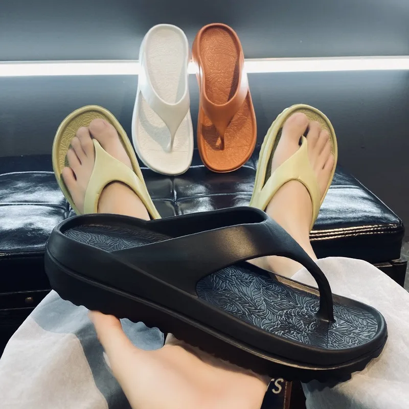 

Мужские противоскользящие шлепанцы — дышащие сандалии на мягкой подошве, модные летние пляжные тапочки в корейском стиле