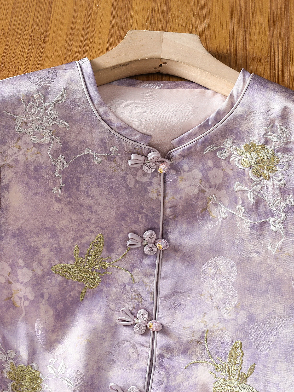 جديد الصينية Sle حجم كبير سترة مطرزة المرأة Faion ربيع الخريف نموذج جديد عالية ade المطرزة Jaet سترة الإصدارات...