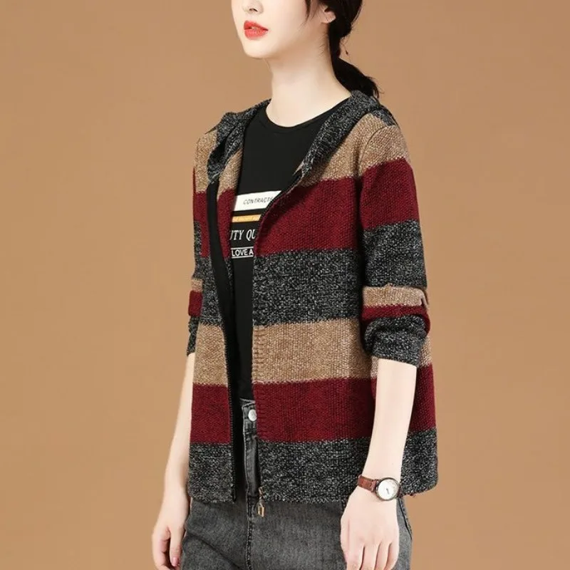 Autumn and Winter Women's Fashion Hooded Colorful Splice Casual Zipper Cardigan Elegant Commuter Loose Korean Versatile Tops