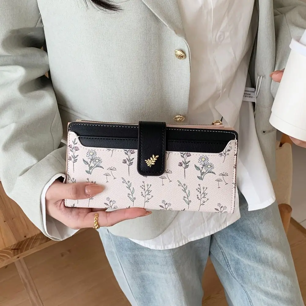 

Anti-splash Water Portable Women Long Wallet Flower Printed Two Fold Purse Korean Style Card Pouch PU Handheld Bag School