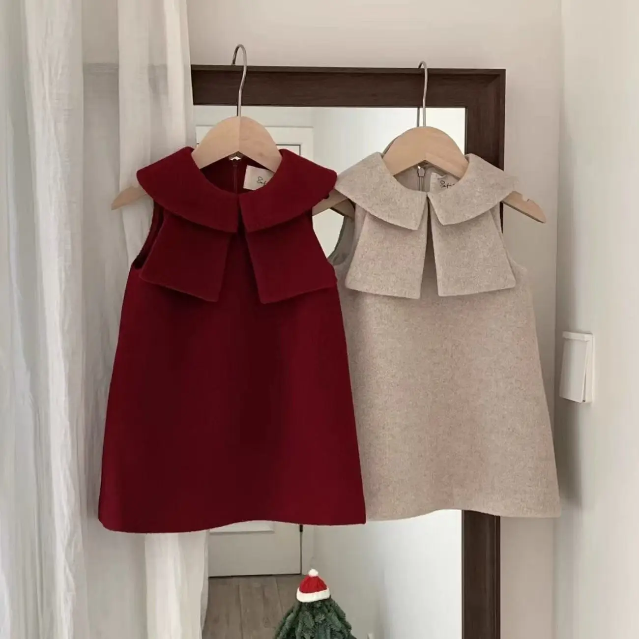 

2026Новые стильные рождественские платья для девочек на осень и зиму, модные детские шерстяные платья принцессы с галстуком-бабочкой, детские платья-жилеты
