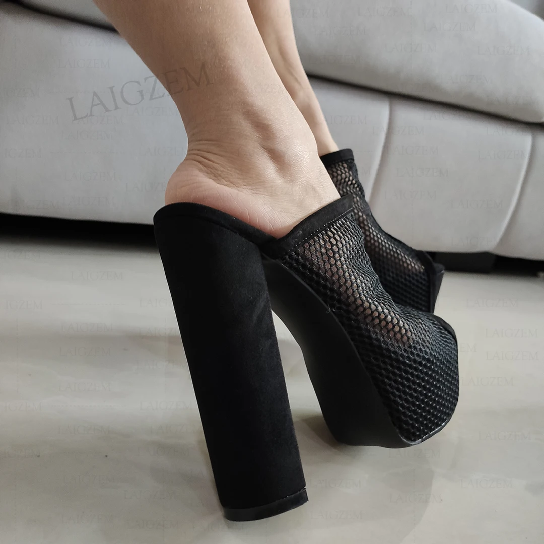 LAIGZEM kobiety muły Slip On z wystającym palcem grube obcasy sztuczny zamsz wzrost wysokości Patchwork obuwie damskie kobieta duży rozmiar 36 43 45