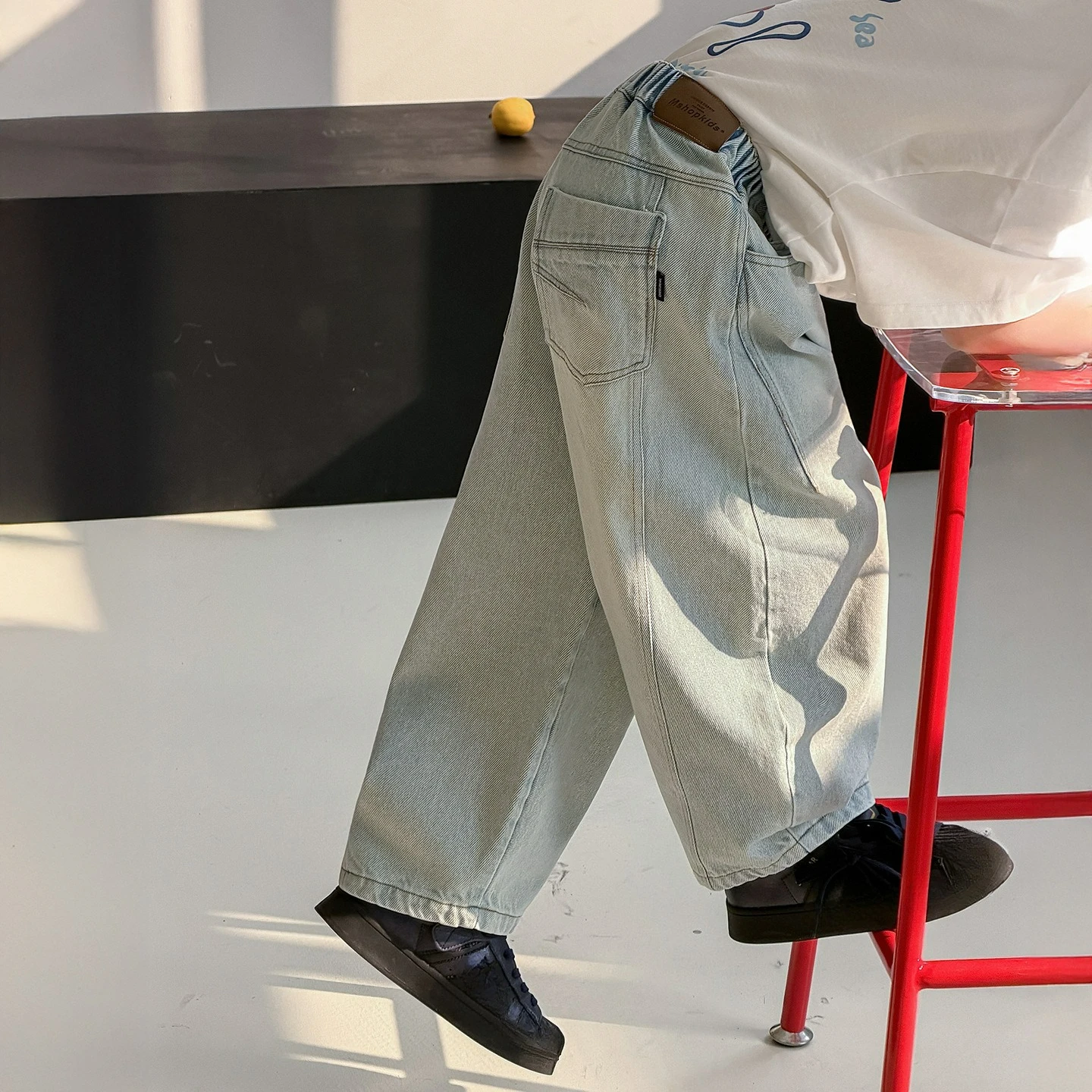 Boys Banana‑Cut Jeans 2026 Autumn Korean Multi‑Style Loose Trendy Denim Long Pants Street Fashion Kids Trousers