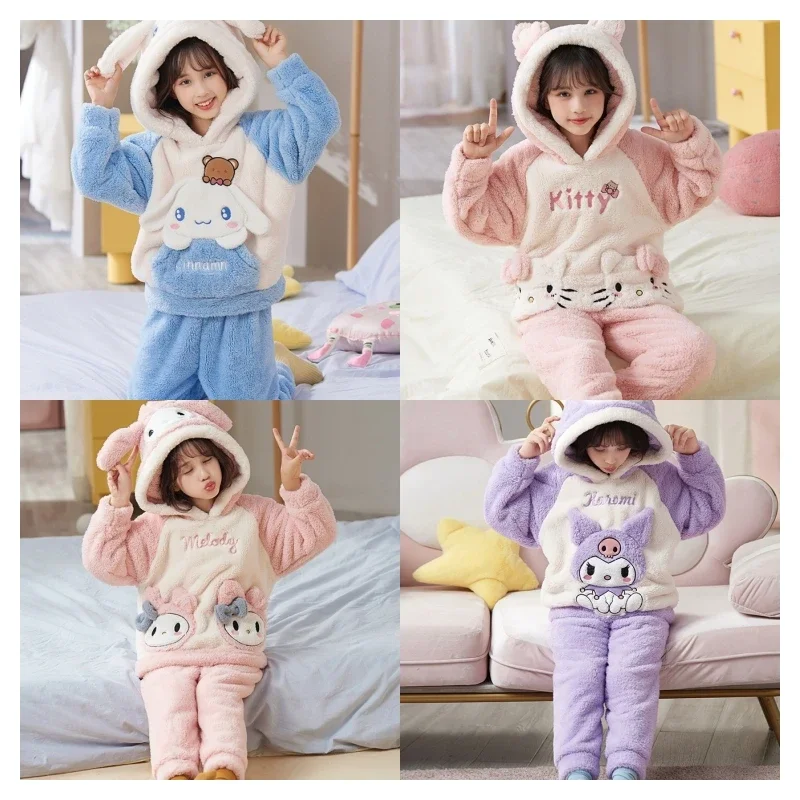 

Sanrios Cartoon Girls Hooded Pajamas Kawaii Hellokittys Kuromi Cinnamoroll My Melody Mom Baby Plush Homewear 2-piece Set Kids