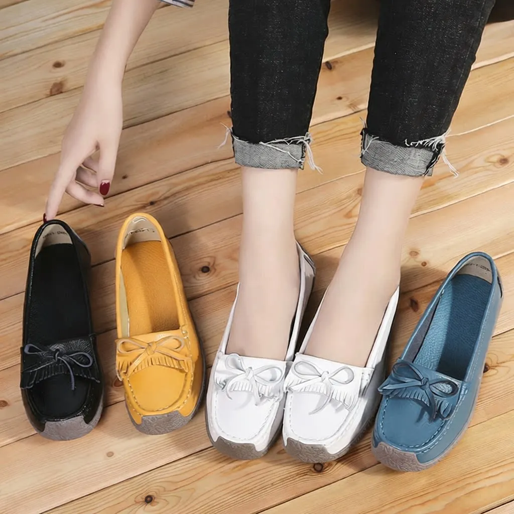 

Spring New Women's Flat Shoes Casual Nurse Shoes Soft Bottom Maternity Shoes Versatile White Shoes Floral Detail Pig Leather