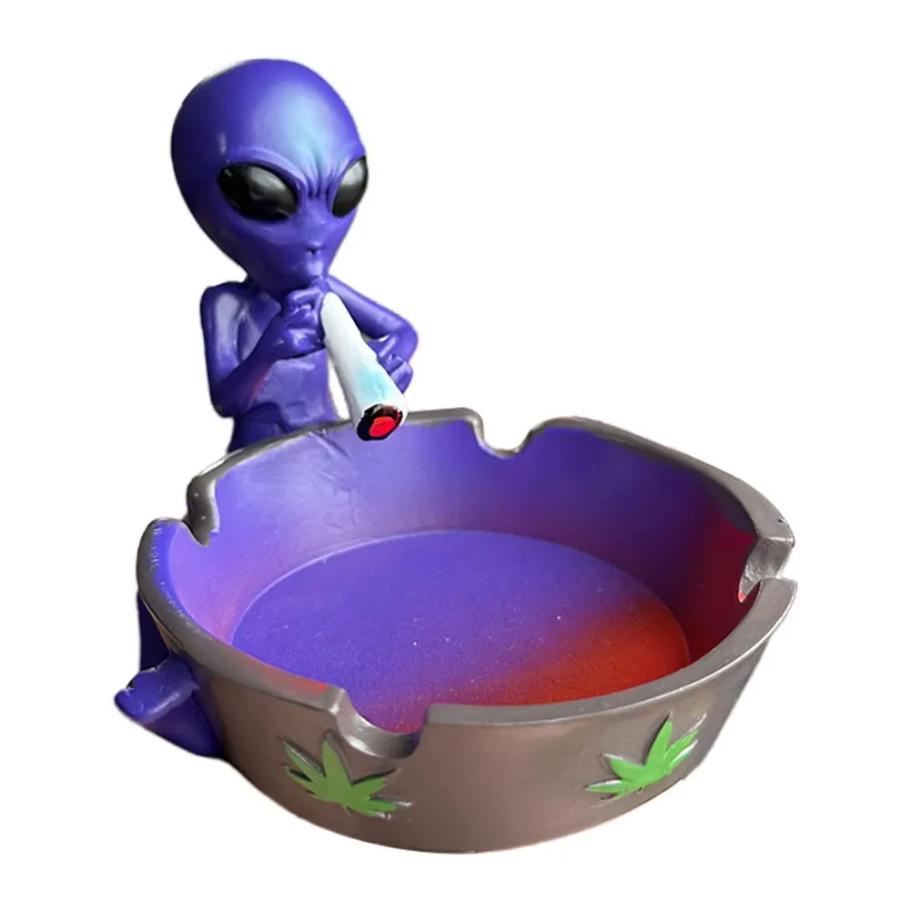Alien Creative Ashtray Outdoor Ash Tray Resin Ashtray Tabletop Ashtray for Home Office Ornament Gift