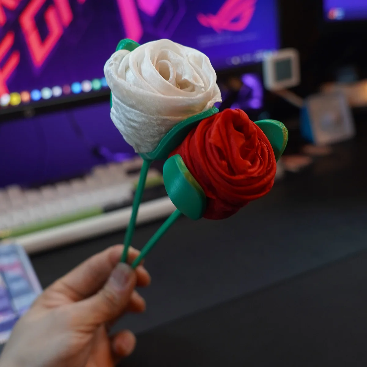 Silky Rose by Wookie (No Silk) Magic Tricks Silk Appear Like Rose Production Magic Tool Stage Illusions Gimmicks Mentalism Props