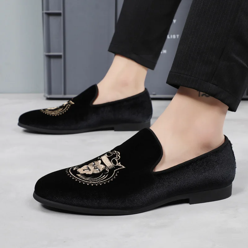 Man Fashion Embroidery Party Wedding Slip-on Loafers Club Moccasins Men\'s Casual Shoes Mens Comfortable Driving Outdoor Flats