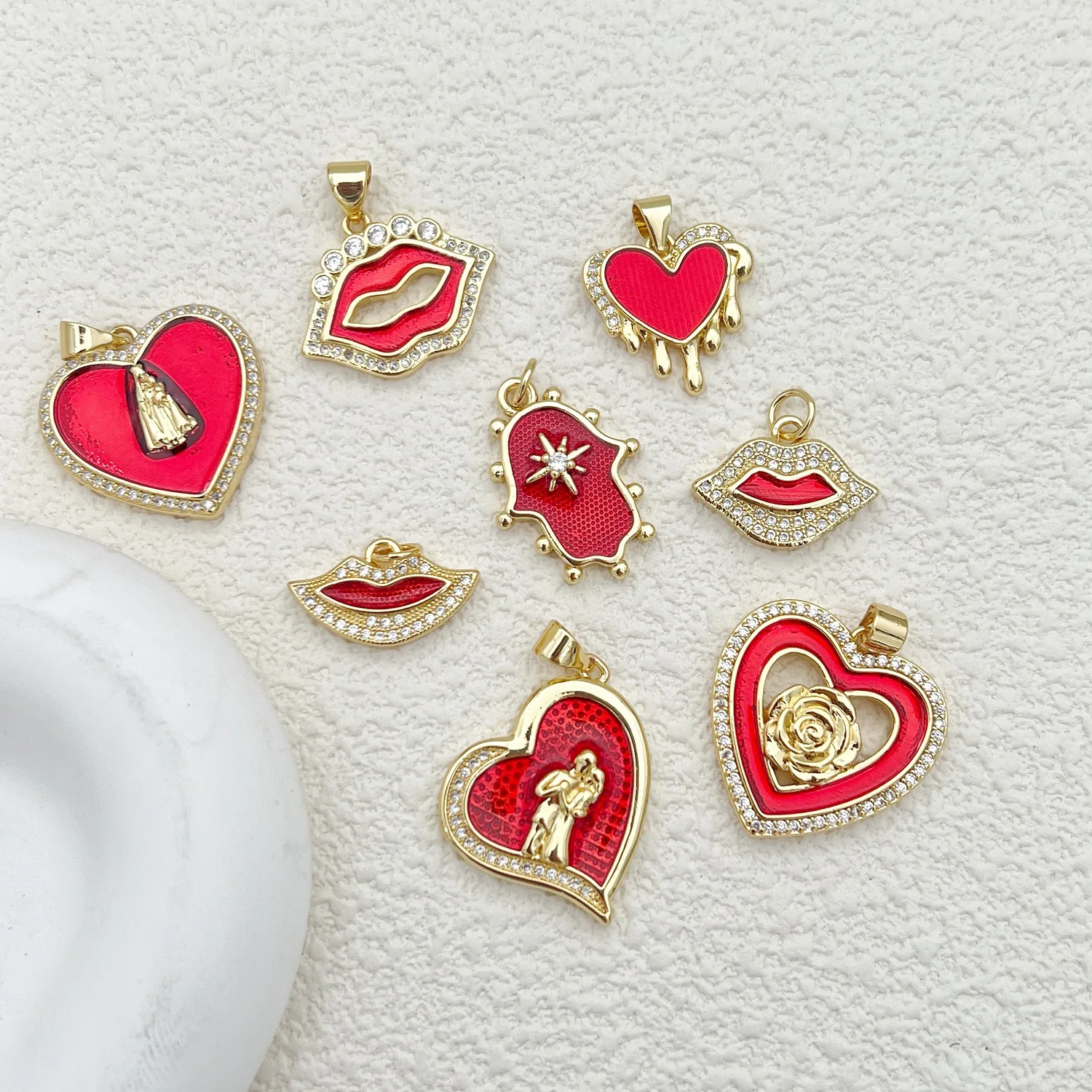 

5pcs Love Heart Peach Heart Pendant Necklace for Women Copper Gold Plated Brazilian Lover Gift Clavicle Chain Pendant Wholesale