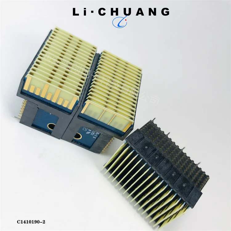 

Изогнутые штекеры серии VPX C1410190-2 и сварные разъемы C1410190-3