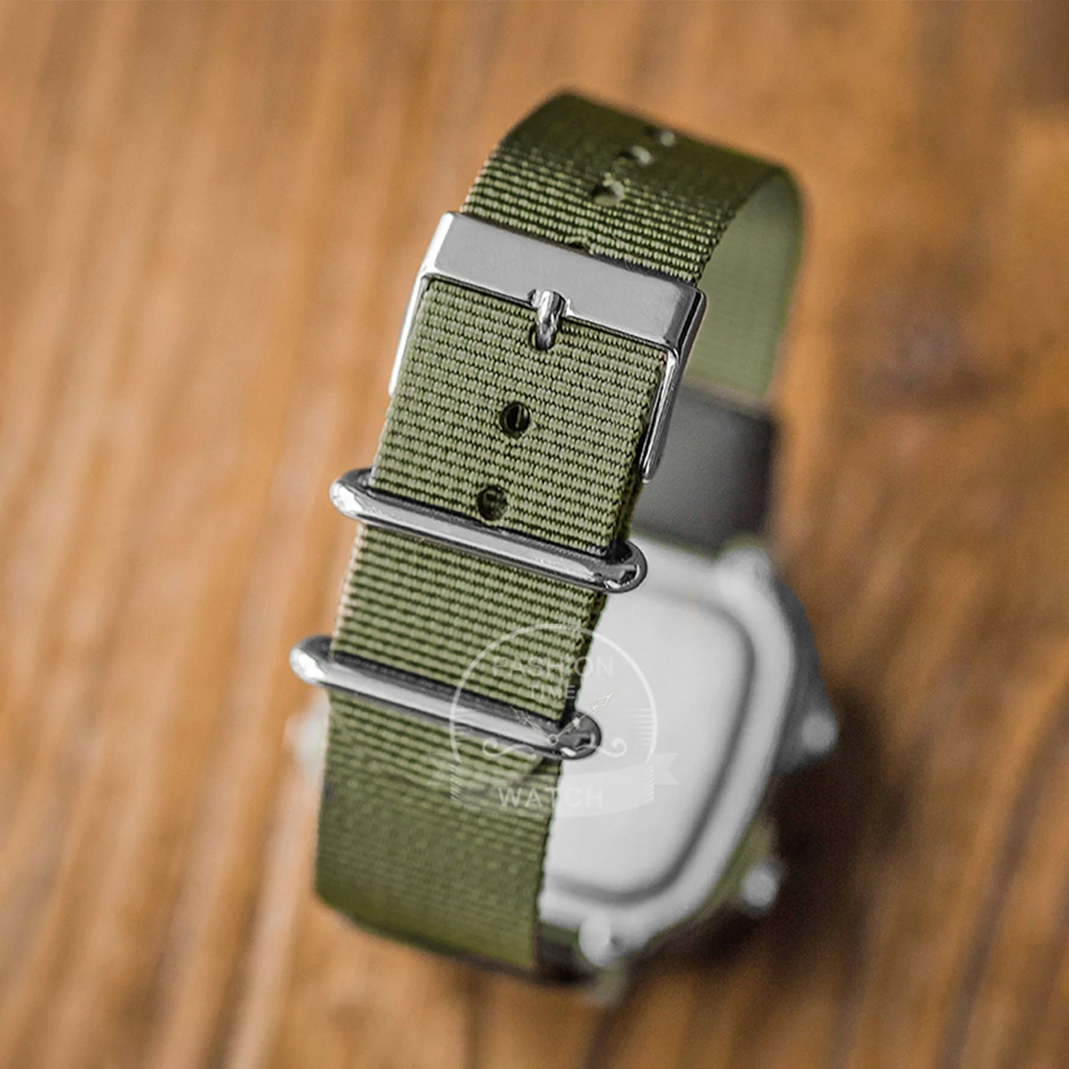 Casio Herren-Retro-Digitaluhr, multifunktional, klassischer Stil, Zeitmesser AE-1200WHB-3B