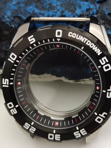 44mm case, sapphire crystal cover, stainless steel body, transparent back cover, equipped with NH35 movement