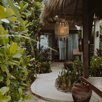 1Pcs Grass Woven Lantern Retro Style Portable Lamp for Party Garden Holiday Decoration Living Room Adornment