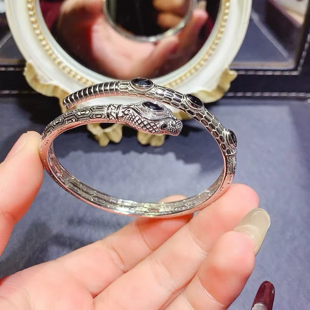 KJJEAXCMY New Natural Black Spinel Bracelet  S925 silver , electroplated locking color process, high clarity Full of luster