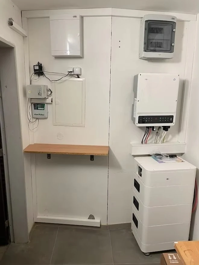 EU Stock Tower T7 7kw HV Lithium Solar Battery  6000 Cycle Time 95% DOD High Voltage Home Energy Storage Battery Stackable