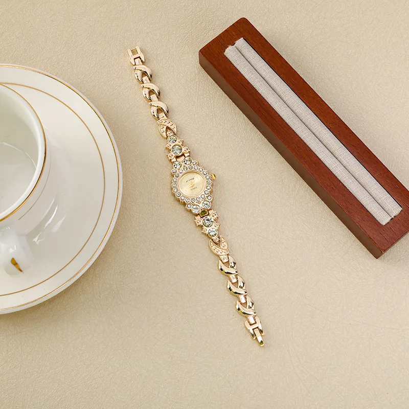 Модный браслет, персонализированные часы с бриллиантами, женский браслет из Европы и США, кварцевые студенческие часы