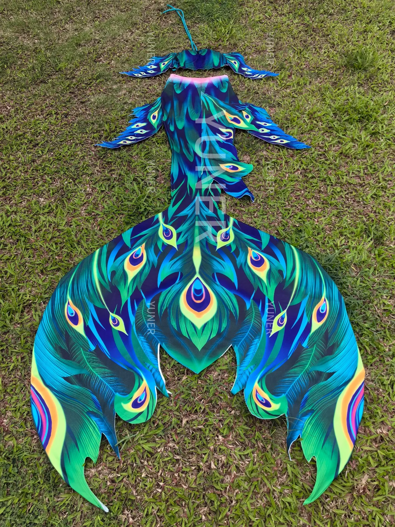 

YUNER High-Definition Peacock Green Luang Mermaid Mahina Big Tail Men And Women Swimsuits Oceanarium Shooting Mermaid