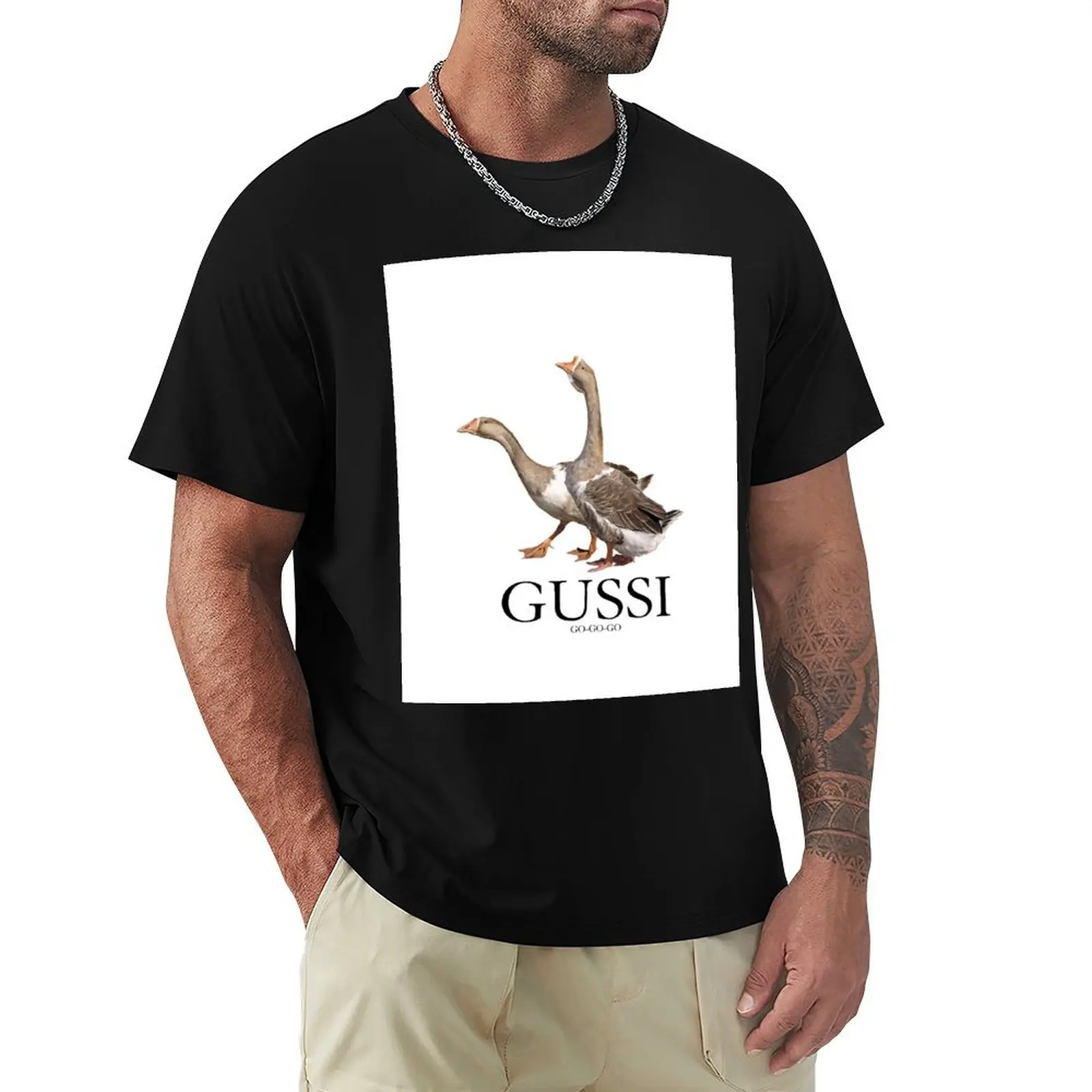 Gussi - New Collection 2018 - Goose - Black on White T-Shirt Relaxed Casual Short Sleeve Tee