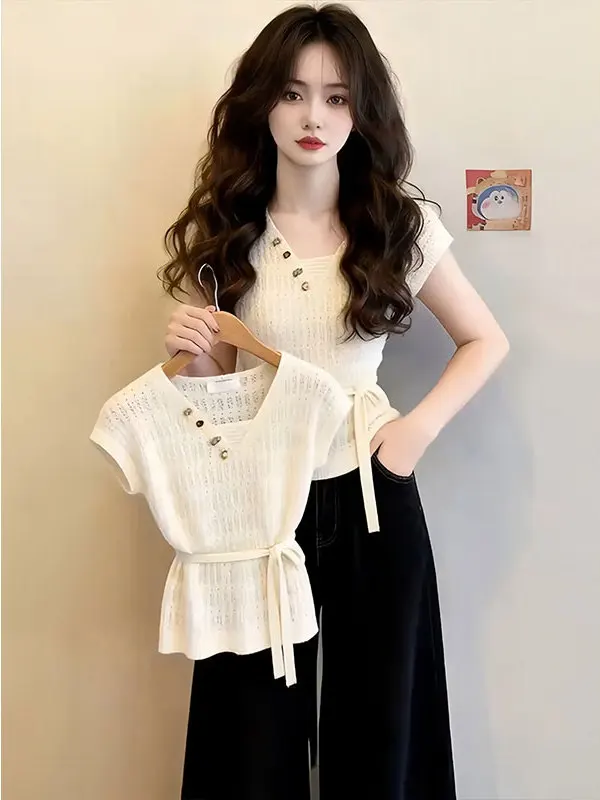 Women's V-Neck Short Sleeve T-Shirt Waist-Cinched Side Buckle Casual Versatile Top for Summer 2026 Design Sensation