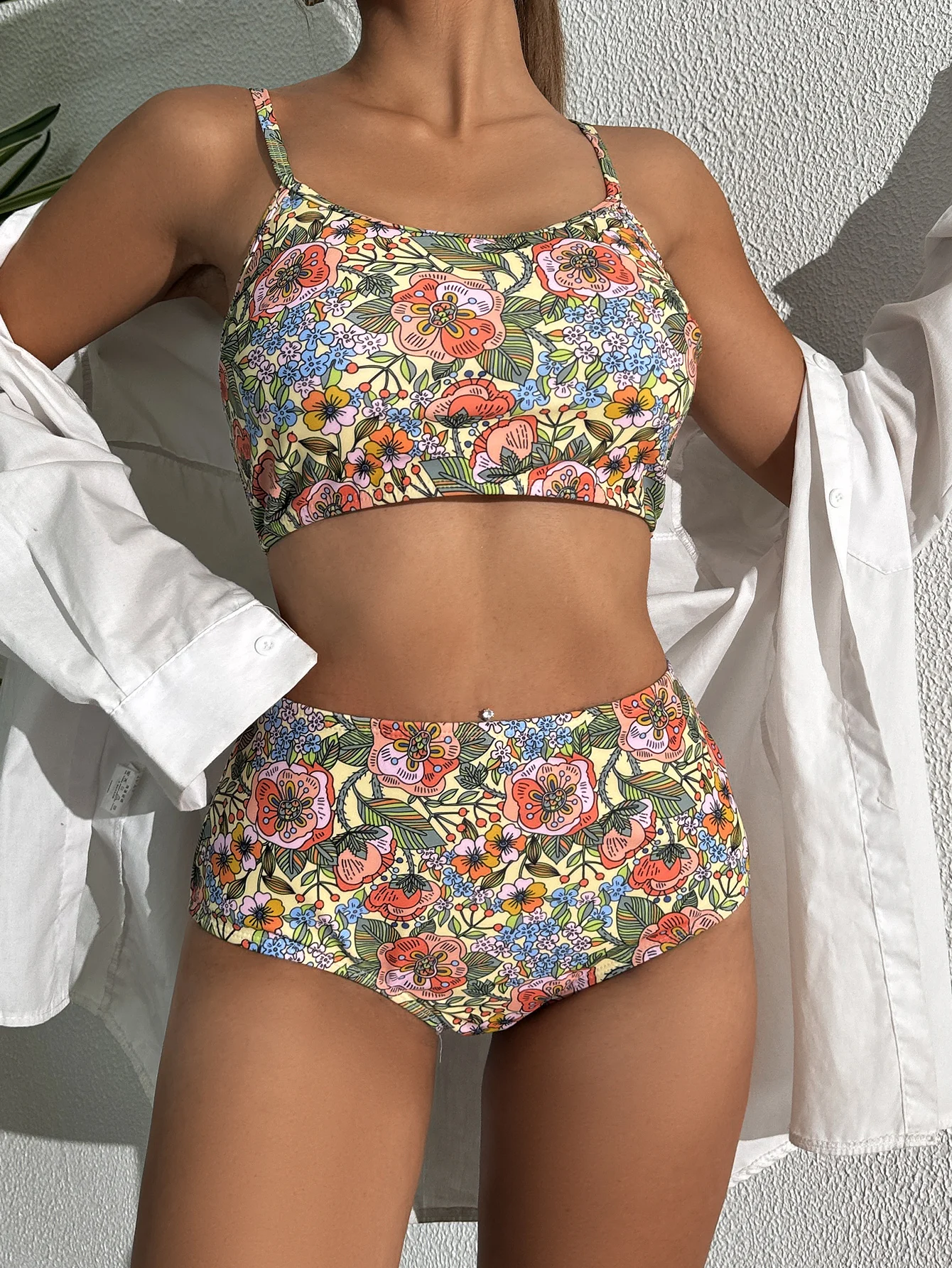 

Ladies Fashion Floral Print Sexy Bikini Separate Swimsuit Elegant Poolwear for Women
