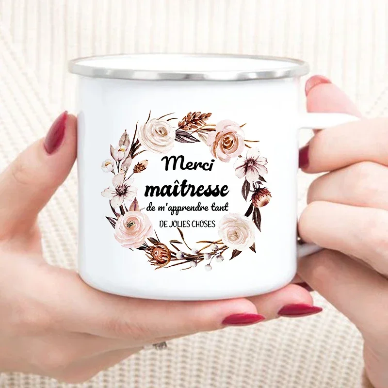 Retro Coffee Cups Merci Maîtresse Wreath Printed Mugs Drinks Water Milk Cup Enamel Mug School Home Handle Cup Gifts for Teacher