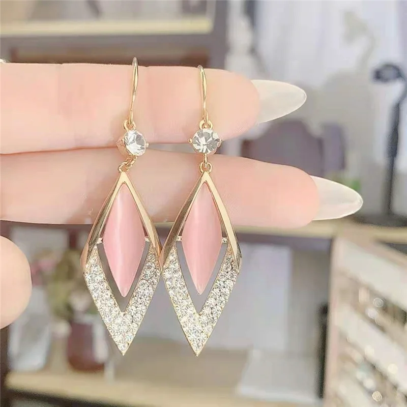 brincos feminino brincos diferentes brincos pendurados brincos de argola Moda coreana senhora brincos de gota longa geometria personalidade cristal
