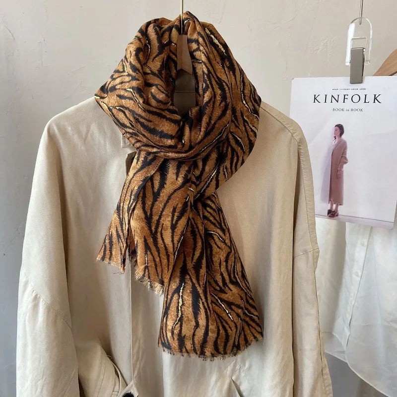 2023 Fashion Women Leopard Floral Fringe Viscose Shawl Scarf Lady High Quality Print Soft Pashmina Stole Muslim Hijab 180*90Cm