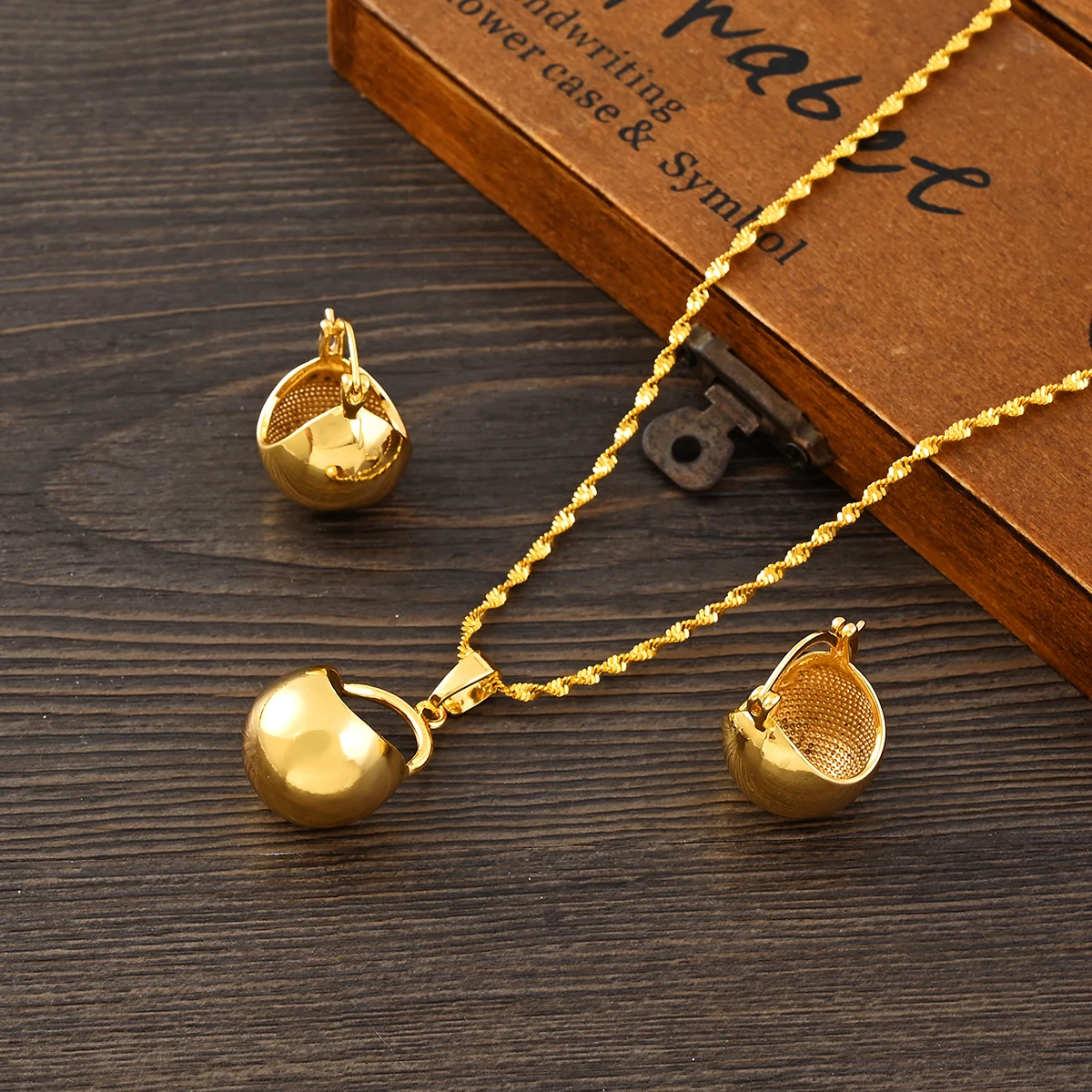 

24K Gold Plain Round Cute Jewelry Women Charm Girls Pendant Necklace Earrings Set Wedding Bridal Party Gifts