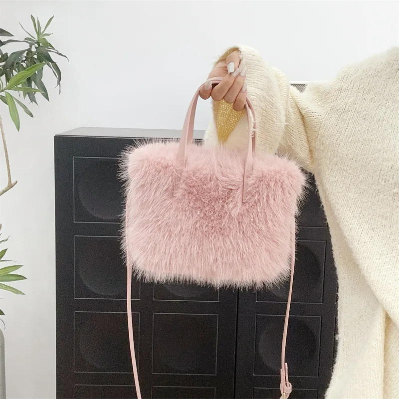 Fashion Winter Women\'s Faux Fur Handbags Retro Ladies Fluffy Shoulder Bags Large Capacity Soft Plush Female Tote Underarm Bag 가방