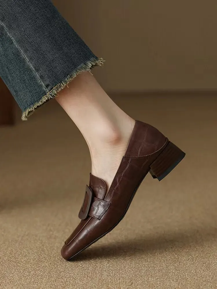 

Retro Briti Sle Comfortable Women's Slip-On round Toe Faion Single oes with Bule Design Low Chunky Heels