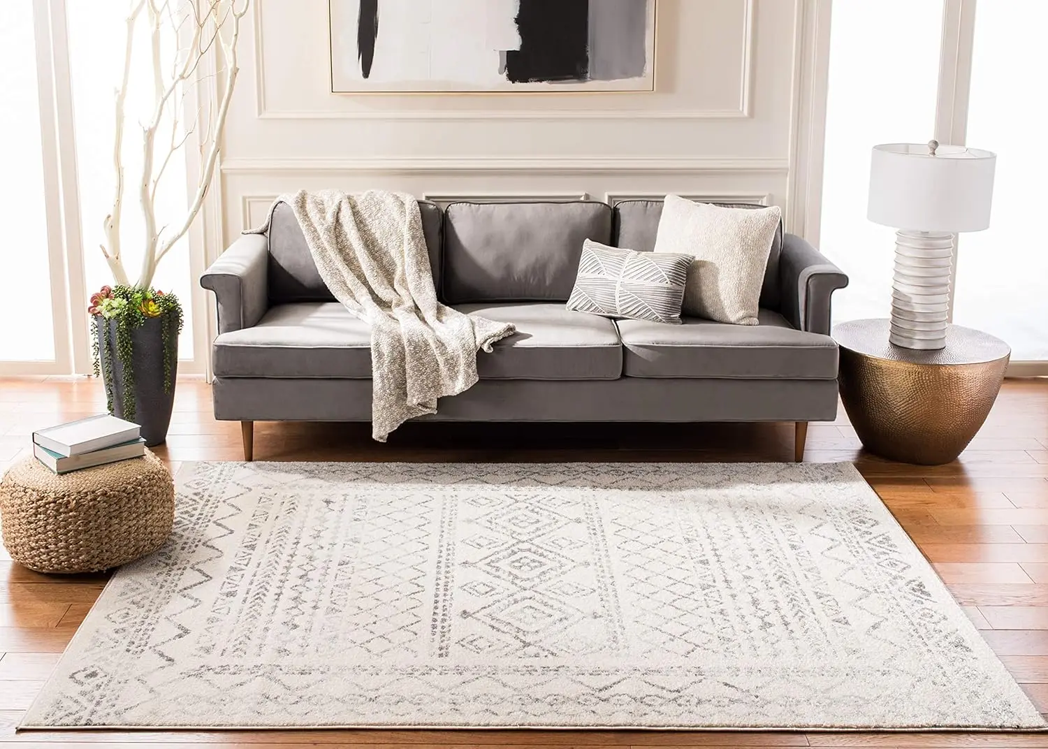 

Safavieh Tulum Collection Accent Rug - 4' X 6', Ivory & Grey, Moroccan Boho Distressed Design, Non-Shedding & Easy Care, Ideal